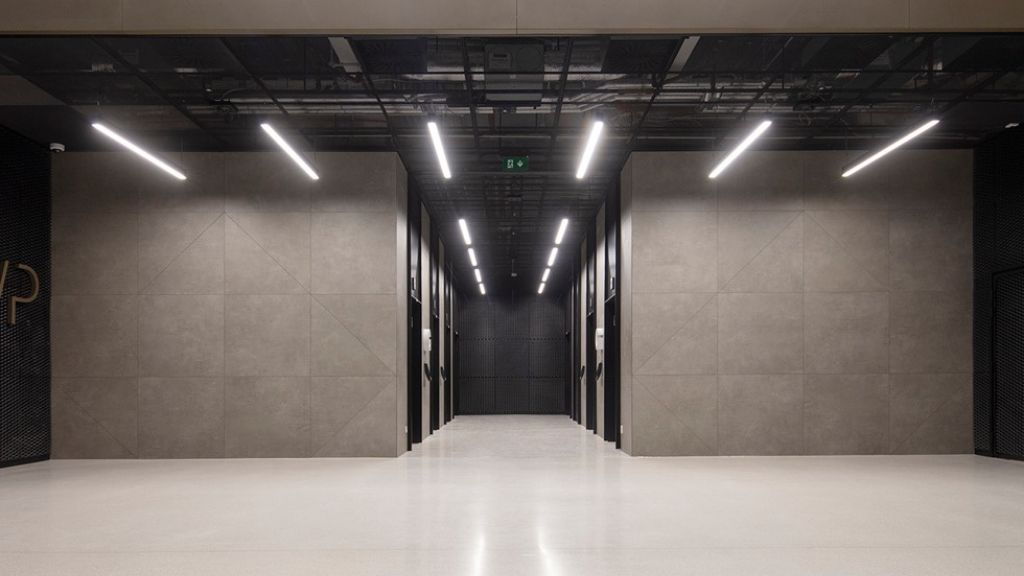 Construction materials in offices. Flooring and fire protection in building